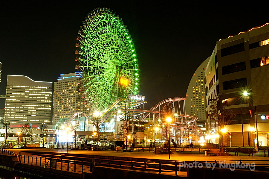 cosomo town 3.jpg - Night Shot